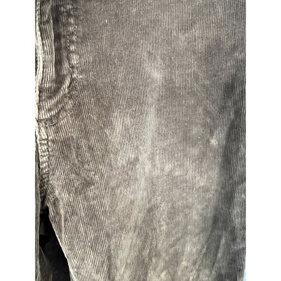Eddie Bauer Women's khaki green Corduroy Pants Size 12 classic cut - Picture 4 of 7